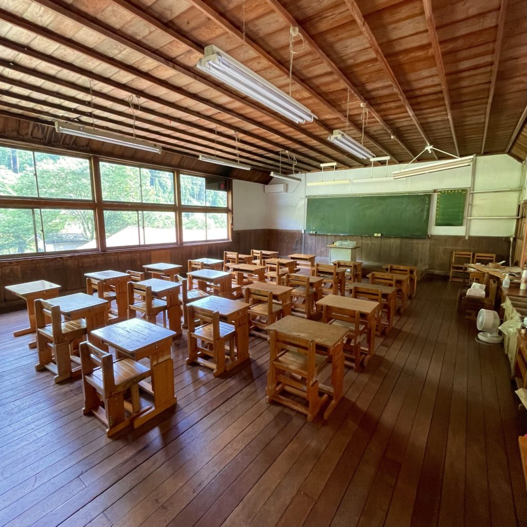 旧山形小学校の教室