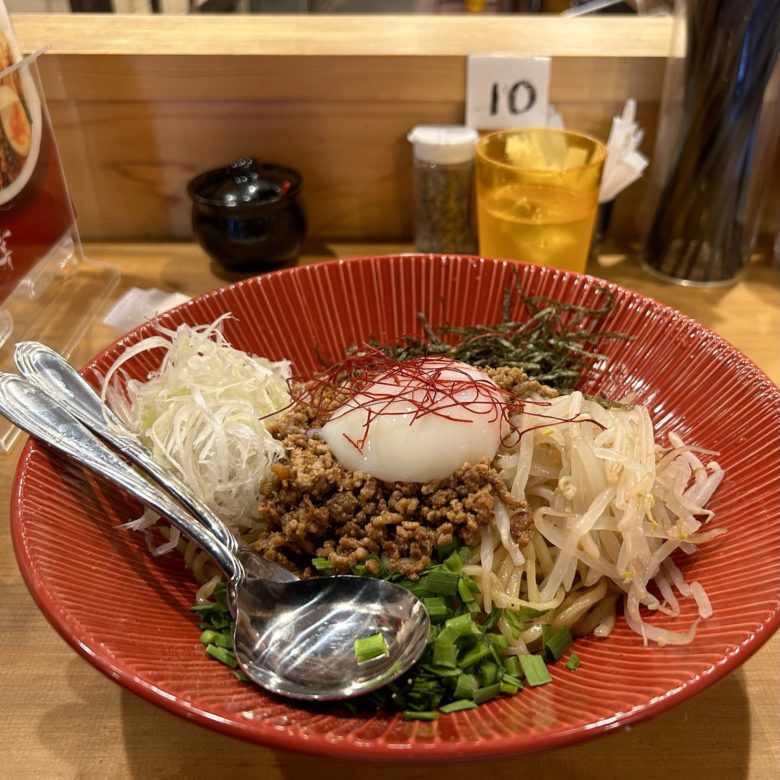 Japanese tottori noodle 藤喜(ふじき)の薫る牛骨まぜ麺